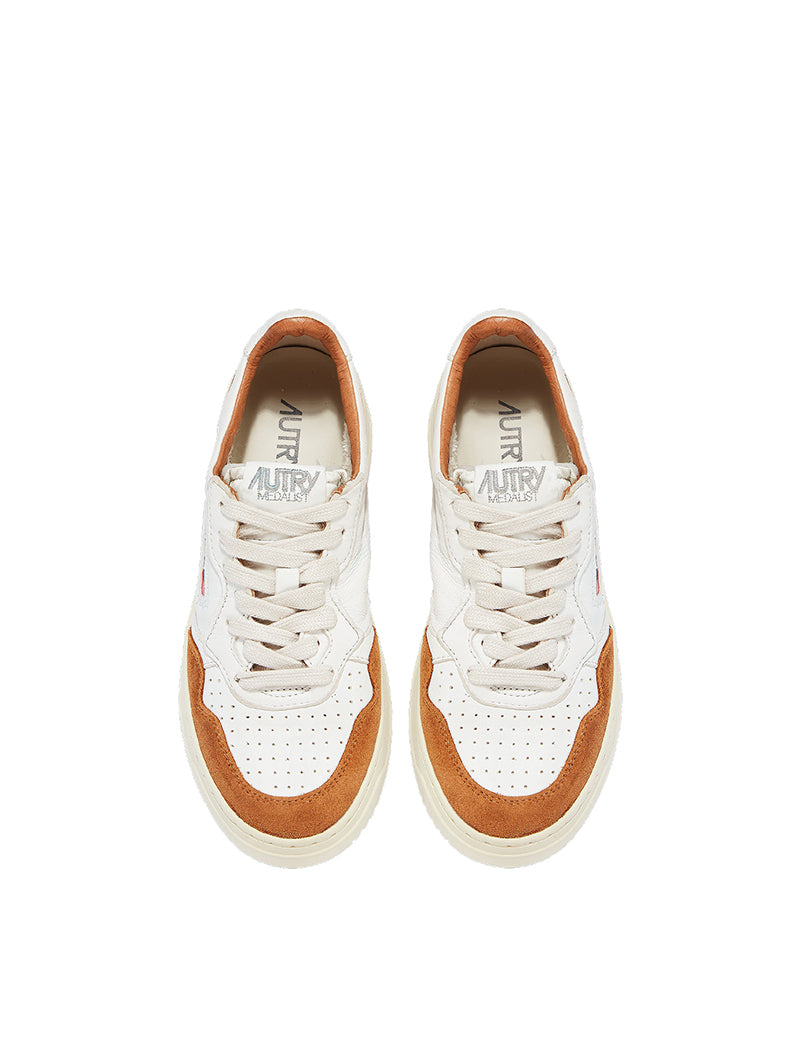 Autry Womens Medalist Low Trainers White Goatskin / Caramel Suede