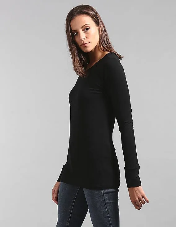 GAP Women Black Featherweight Crew Neck Tee