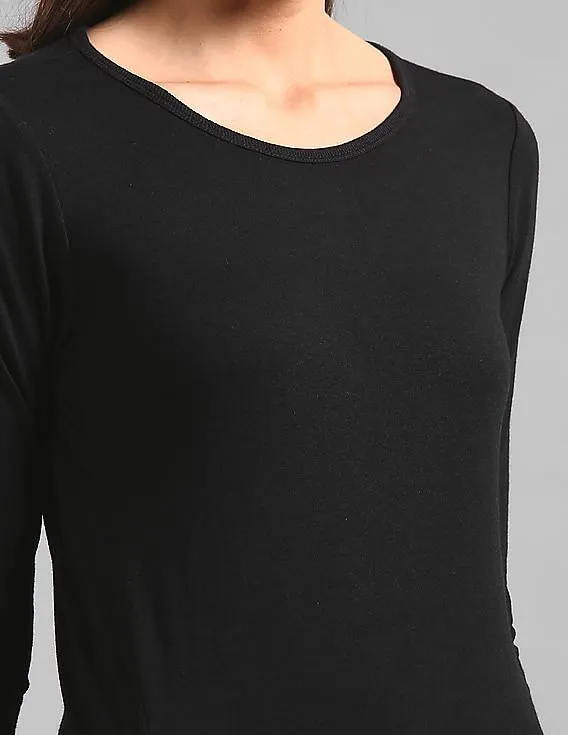 GAP Women Black Featherweight Crew Neck Tee