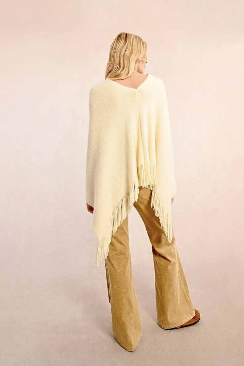 KNITTED PONCHO