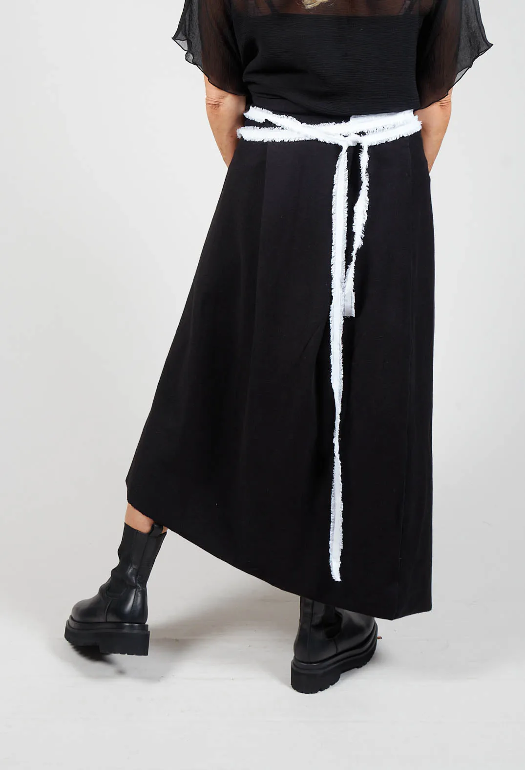 Mary Skirt in Black