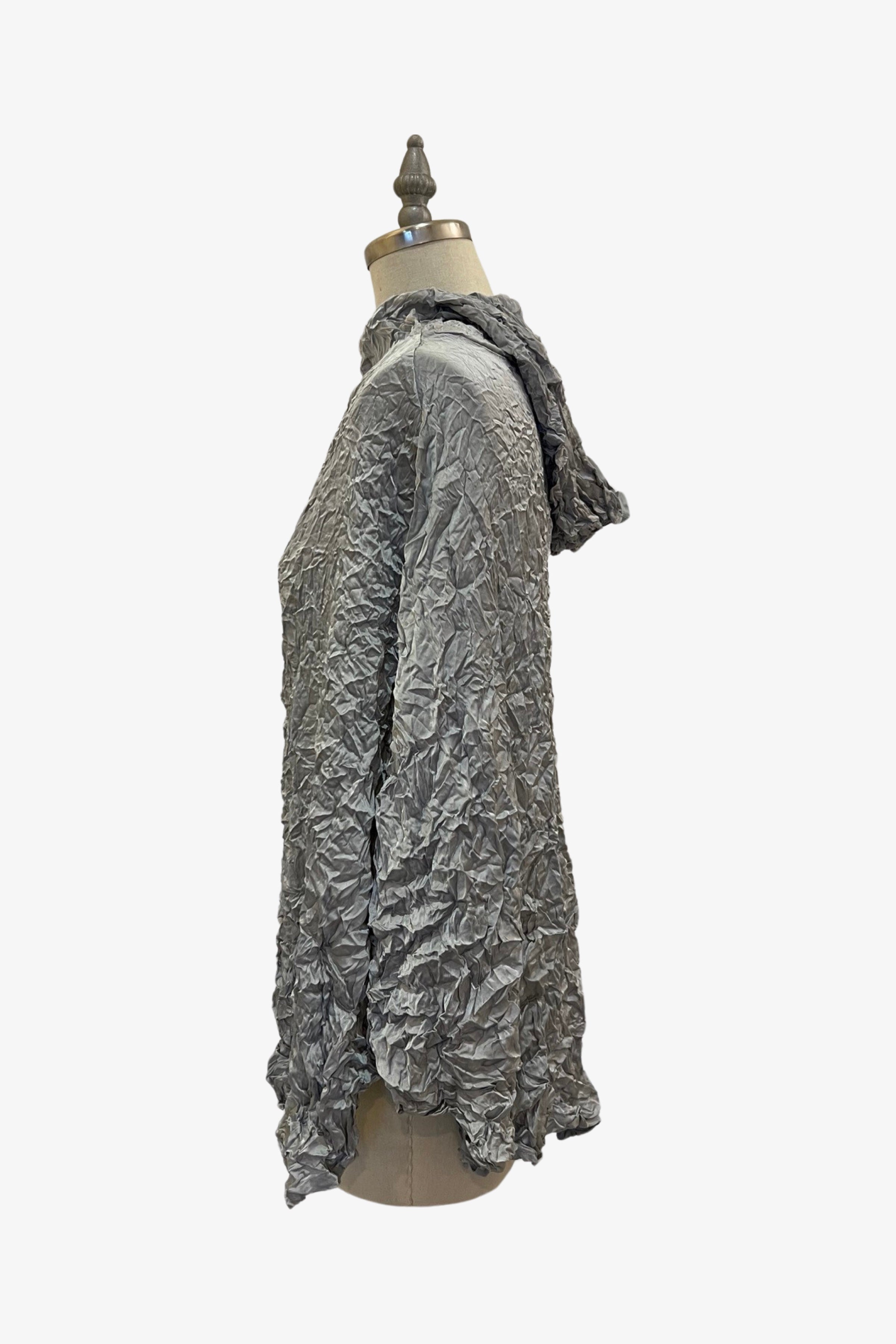 Moth Pebble Poncho | Dove Grey