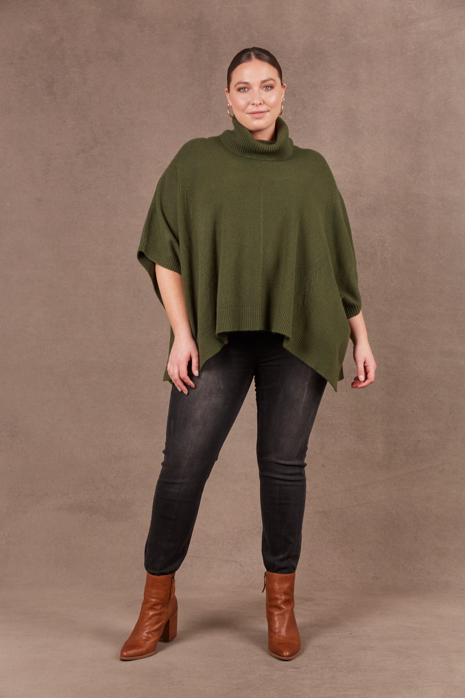 Nawi Poncho - Olive