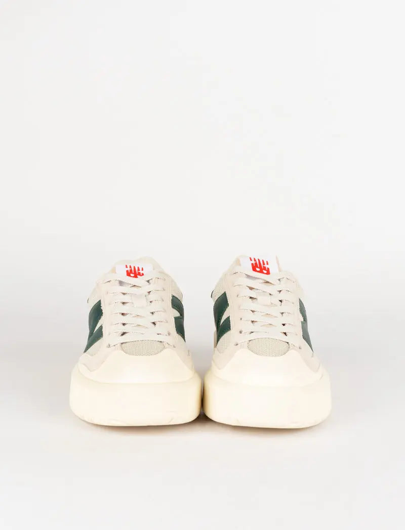 New Balance Womens CT302 Trainers White / Nightwatch Green