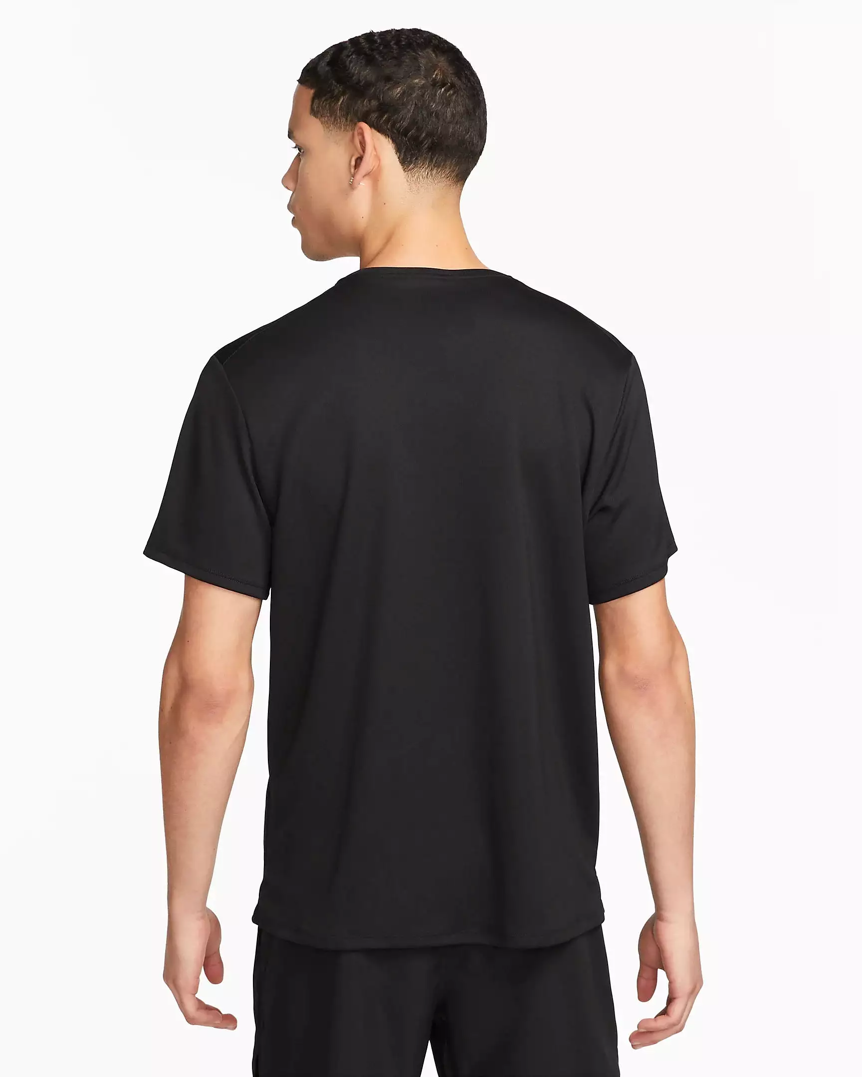 NIKE MEN'S MILER DRI-FIT UV SHORT-SLEEVE BLACK RUNNING TEE