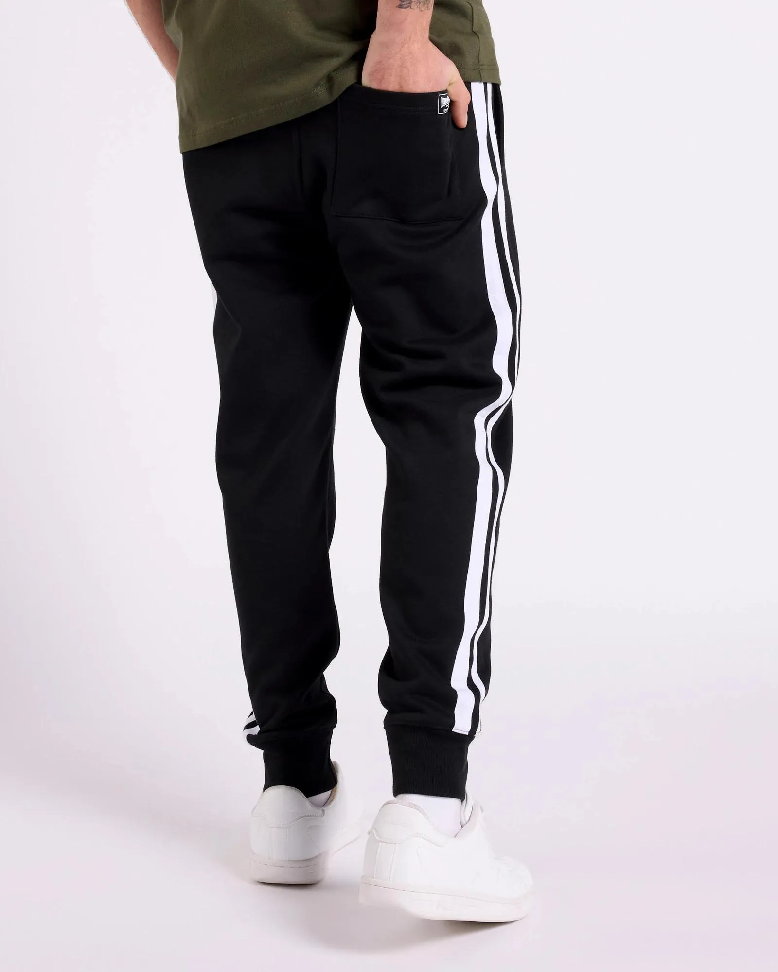 popular  Lonsdale London Trackpants