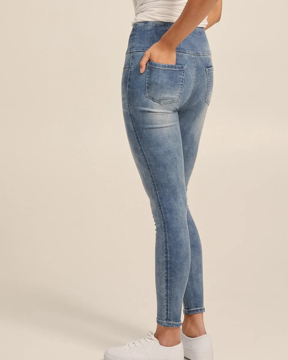 Post Pregnancy Stretch Jeans - Washed Denim