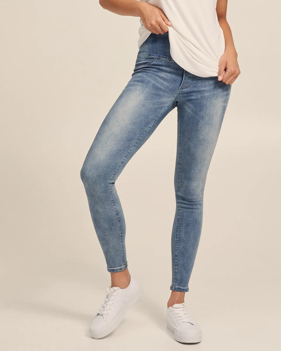 Post Pregnancy Stretch Jeans - Washed Denim