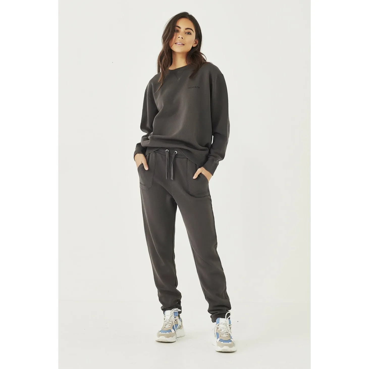 REMAIN  Remain Logo Trackpant - Aged Black