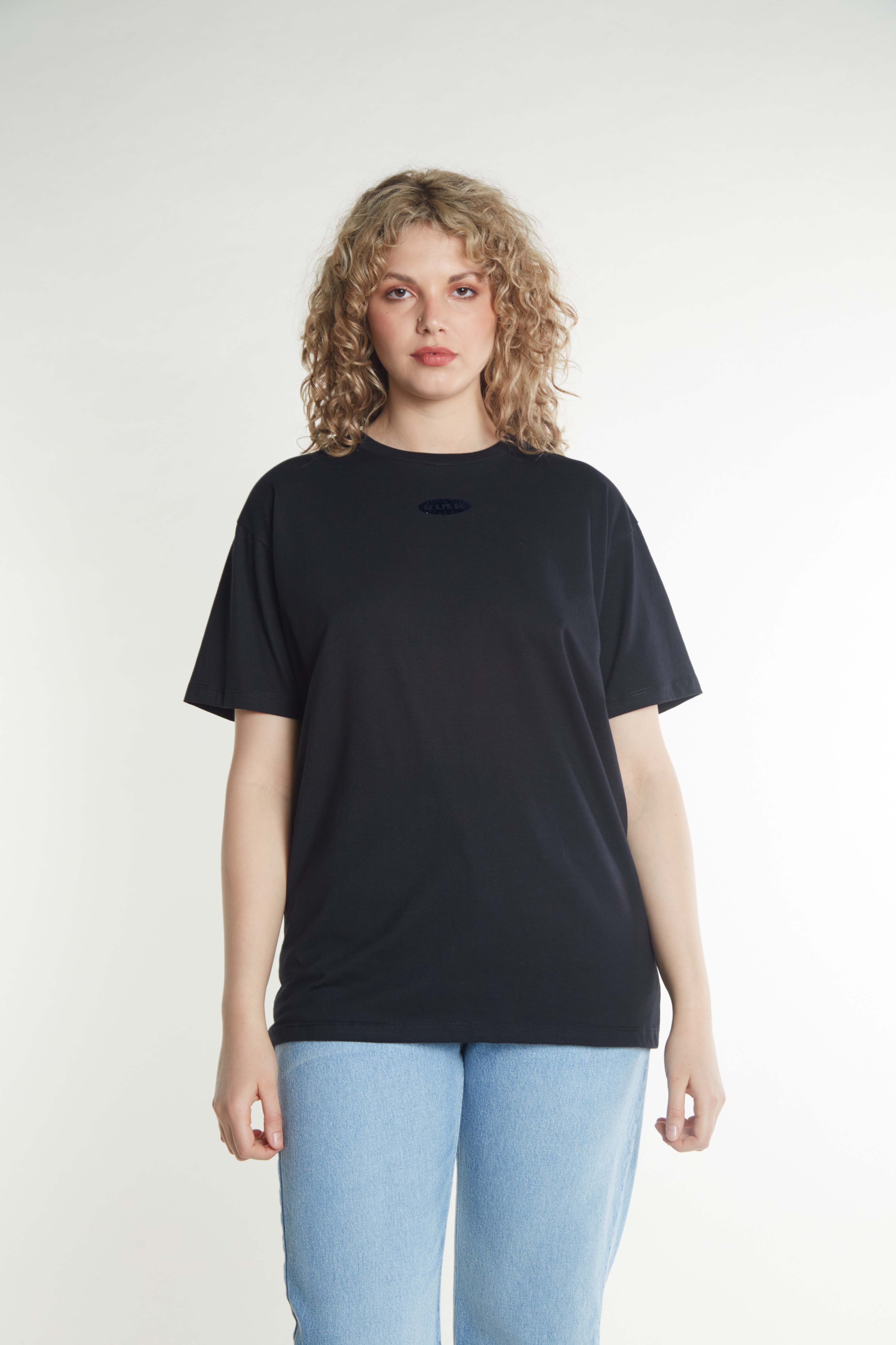 Remera Mc Vulk Oval Tee Black